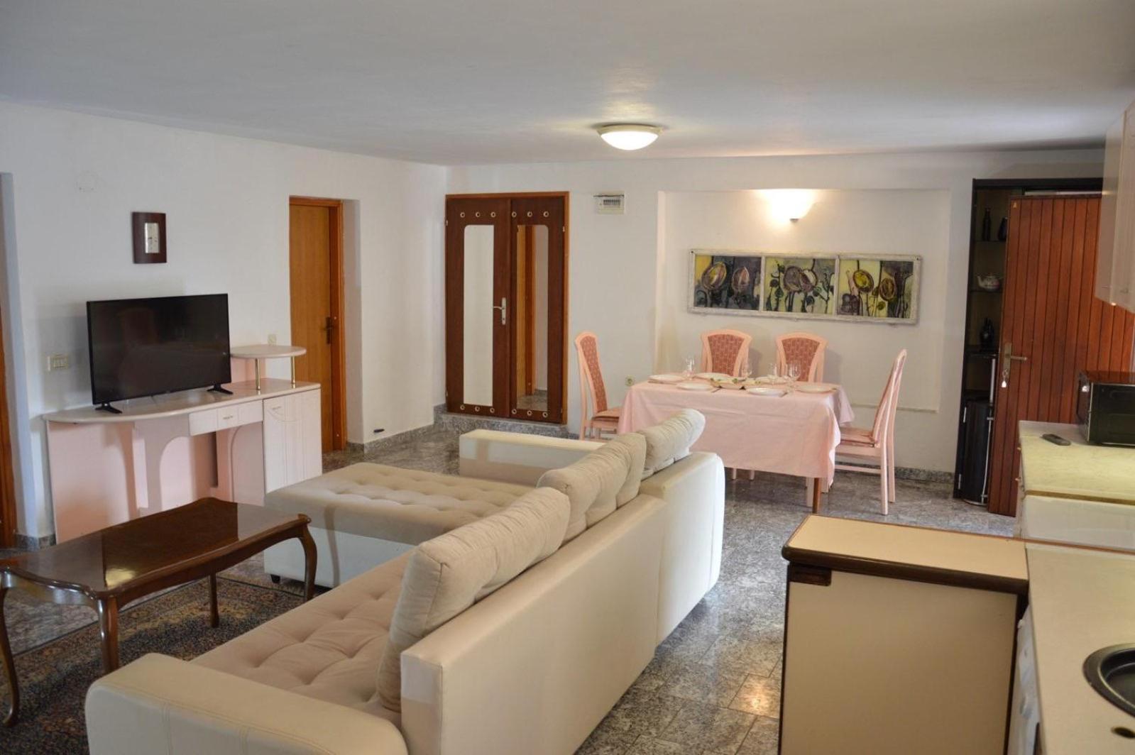 Apartments Aurelia Nova Vas  Екстер'єр фото